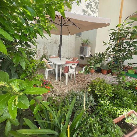 Flowered House With Garden Алгеро Екстериор снимка