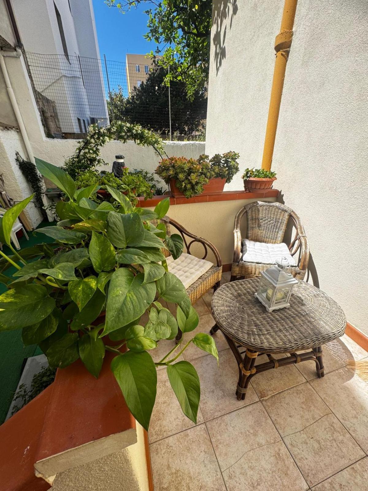 Flowered House With Garden Алгеро Екстериор снимка